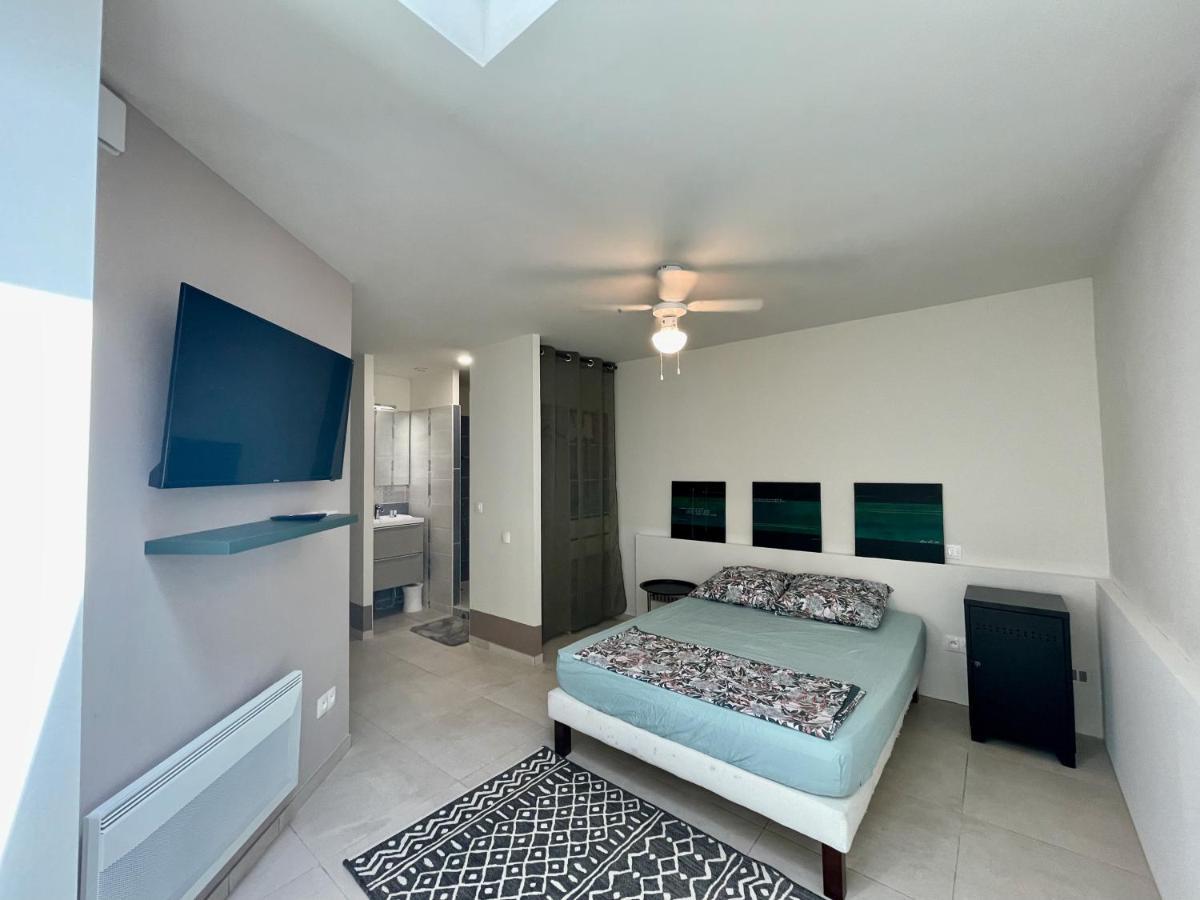 Appartement Souplex Jardin Proche Autoroute, Plages Et Attractions, Wifi - Tv, Calme Bessan Exterior foto